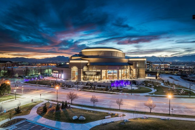 Hale Centre Theatre Transforms Ticketing with Spotlight App